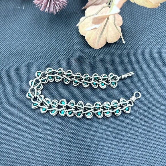 Vintage Handmade Captive beads Silver Tone Natural Emerald Stones Bracelet - Picture 2 of 4